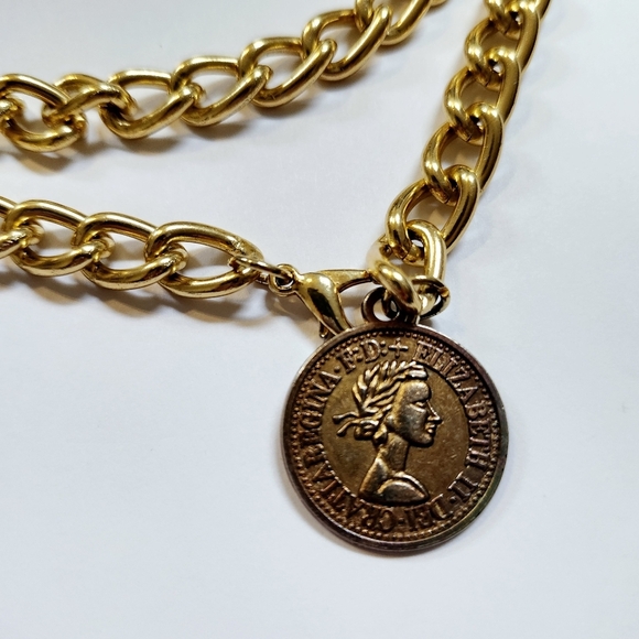 Vintage Elizabeth II Dei Gratia Regina Dangle Coin Gold Tone Chain Link Belt 34" - Picture 2 of 4